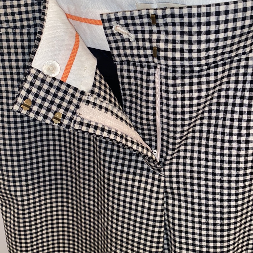 Liz Claiborne - Picture 4 of 5
